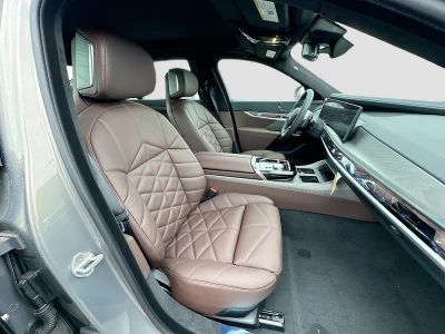 2026 BMW 7 Series — photo 23 view