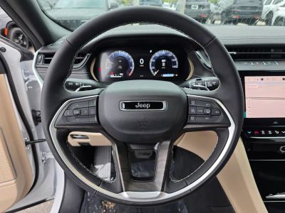 2026 Jeep Grand Cherokee — photo 16 view