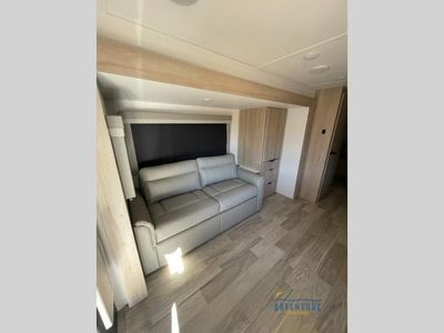 2025 Winnebago Minnie — front three-quarter view