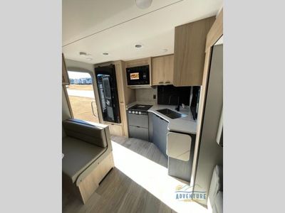 2025 Winnebago Minnie — photo 8 view