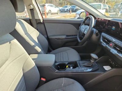 2025 Kia K4 — photo 30 view