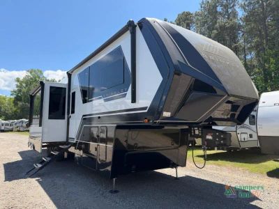 2026 Brinkley Model G — front three-quarter view