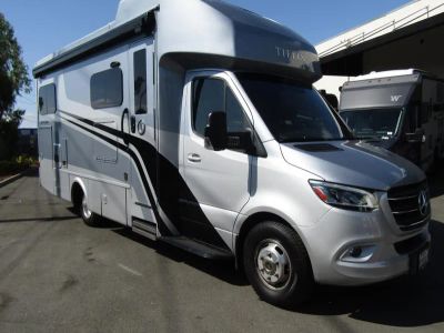 2023 Tiffin WAYFARER - Photo 1