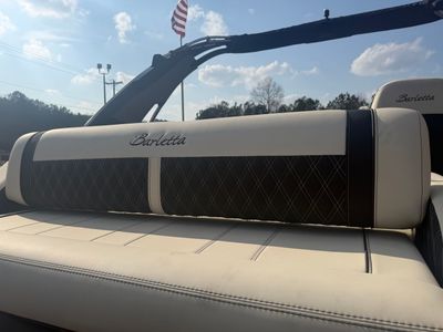 2026 Barletta Lusso L25UA — photo 21 view