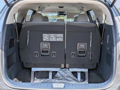 2026 Kia Carnival — photo 13 view