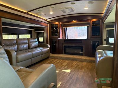 2020 Jayco Pinnacle - Photo 15