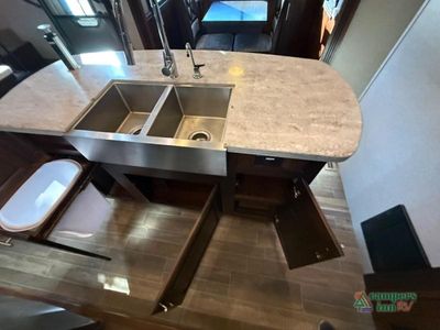 2020 Jayco Pinnacle - Photo 49