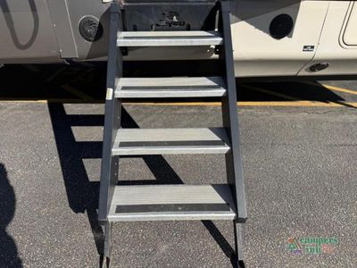 2020 Jayco Pinnacle - Photo 23