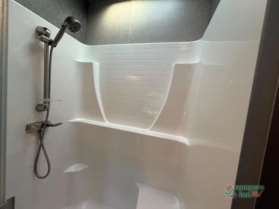 2020 Jayco Pinnacle - Photo 28