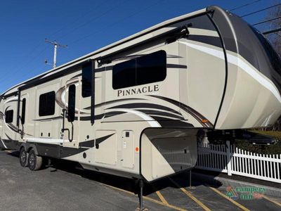 2020 Jayco Pinnacle - Photo 2
