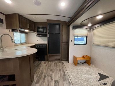 2019 Keystone RV Cougar Half-Ton Series - Photo 21