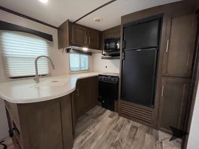 2019 Keystone RV Cougar Half-Ton Series - Photo 22