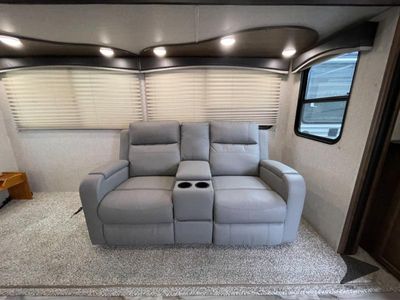 2019 Keystone RV Cougar Half-Ton Series - Photo 20