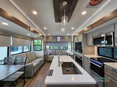 2026 Alliance RV Avenue — photo 8 view