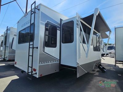 2026 Alliance RV Avenue — side profile view