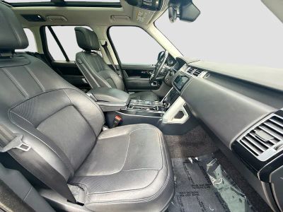 2019 Land Rover Range Rover — photo 32 view