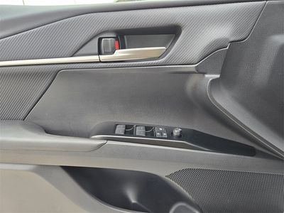 2026 Toyota Camry - Photo 15