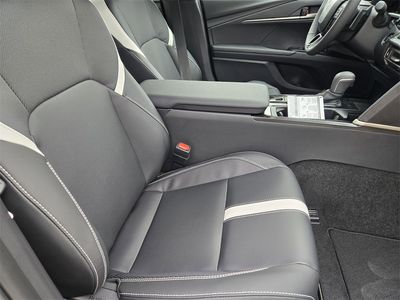 2026 Toyota Camry - Photo 9