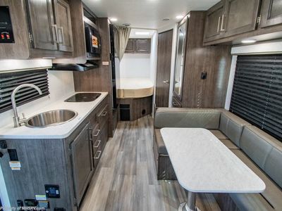 2026 Entegra Coach Odyssey SE - Photo 7
