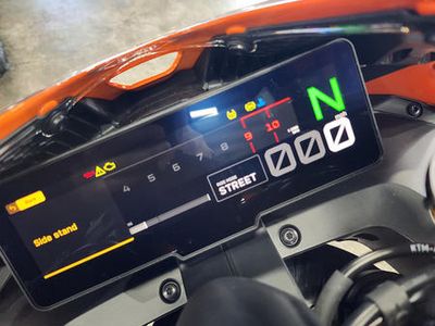 2026 KTM 990 RC R - Photo 13