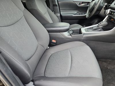 2024 Toyota RAV4 - Photo 9
