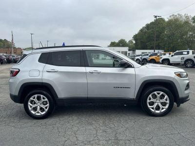 2024 Jeep Compass - Photo 9