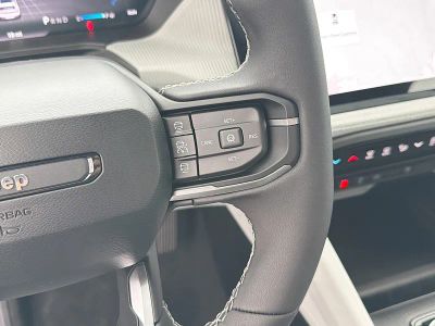 2026 Jeep Cherokee — photo 37 view