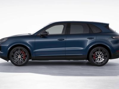 2026 Porsche Cayenne - Photo 2