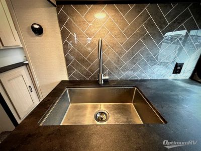 2022 Coachmen Apex Ultra-Lite - Photo 8