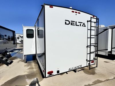 2025 Alliance Delta Ultra Lite — engine compartment view