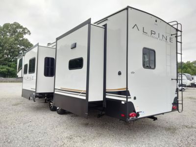 2025 Keystone Alpine Avalanche Edition - Photo 4