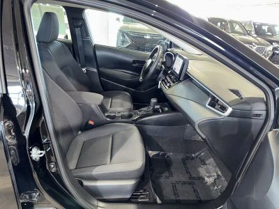2025 Toyota Corolla — photo 10 view