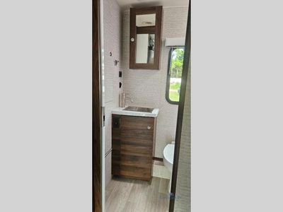 2025 Winnebago View - Photo 9