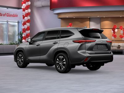 2026 Toyota Highlander Hybrid - Photo 8