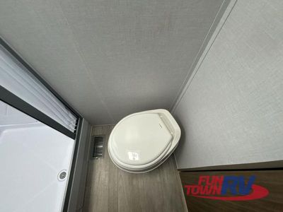 2025 Forest River RV Salem - Photo 40