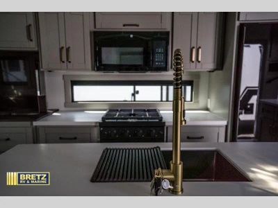 2026 Brinkley Model Z - Photo 13