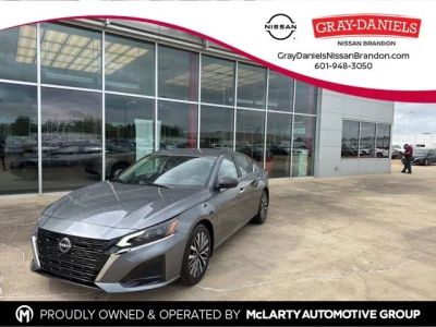 2025 Nissan Altima - Photo 1