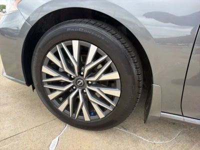 2025 Nissan Altima - Photo 8