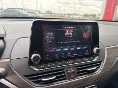 2025 Nissan Altima - Photo 15