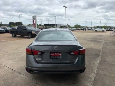 2025 Nissan Altima - Photo 3