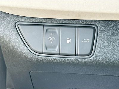 2023 Genesis G70 — photo 10 view
