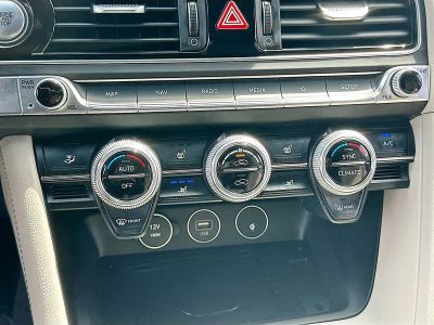2023 Genesis G70 — photo 16 view
