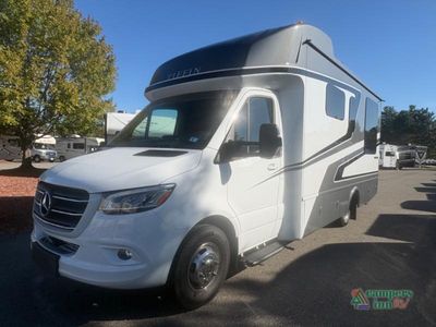 2024 Tiffin Motorhomes Wayfarer - Photo 2