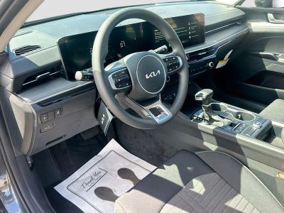 2026 Kia K5 — photo 9 view