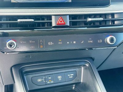 2026 Kia K5 — photo 15 view