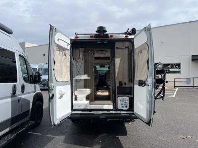 2026 Winnebago TRAVATO - Photo 20