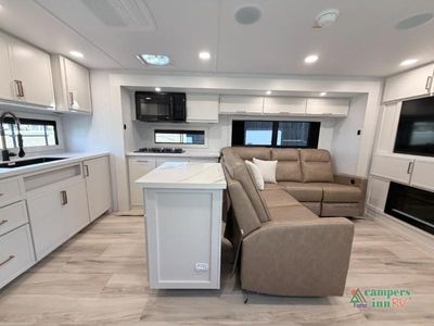2026 Brinkley Model I - Photo 17