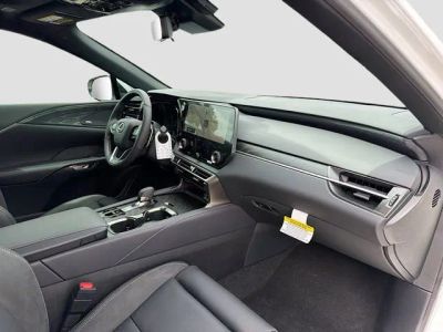 2026 Lexus RX — photo 15 view