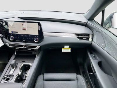 2026 Lexus RX — photo 19 view