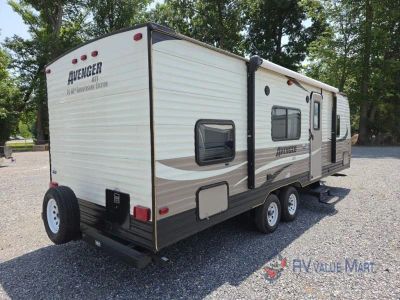 2016 Prime Time RV Avenger ATI — photo 9 view